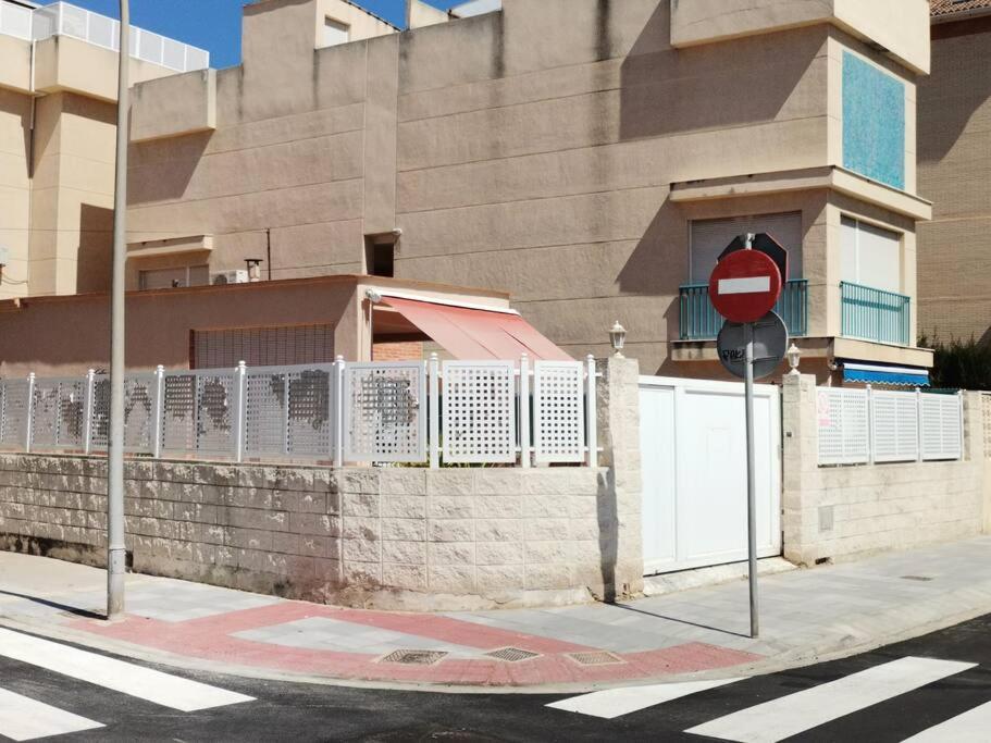 Triplex A 200 Metros De La Playa Apartment Gandia